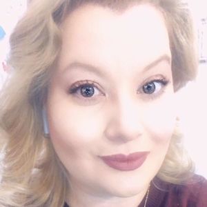 Meet your Posher, Mellie